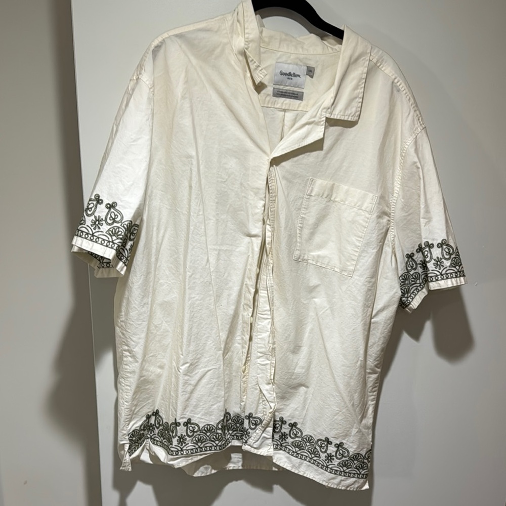 Goodfellow & Co Cream and Black Casual Button Down Shirt